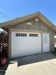 Robbins' Garage Door - custom garage doors